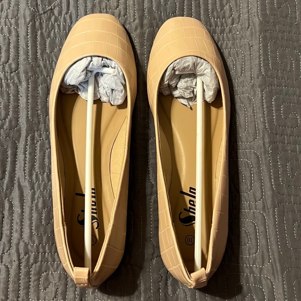 Shein ballerina flat shoes US women’s 10 brand new.